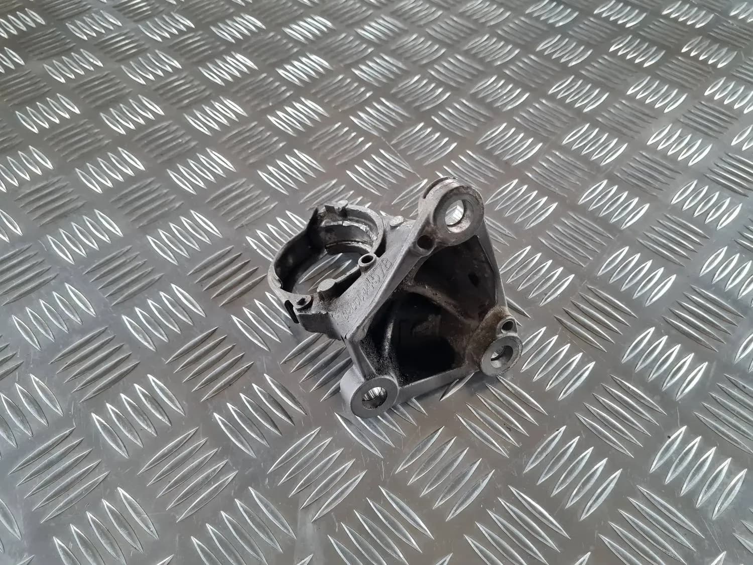 Främre halvaxelfäste RENAULT SCENIC III 2011 - foto 5