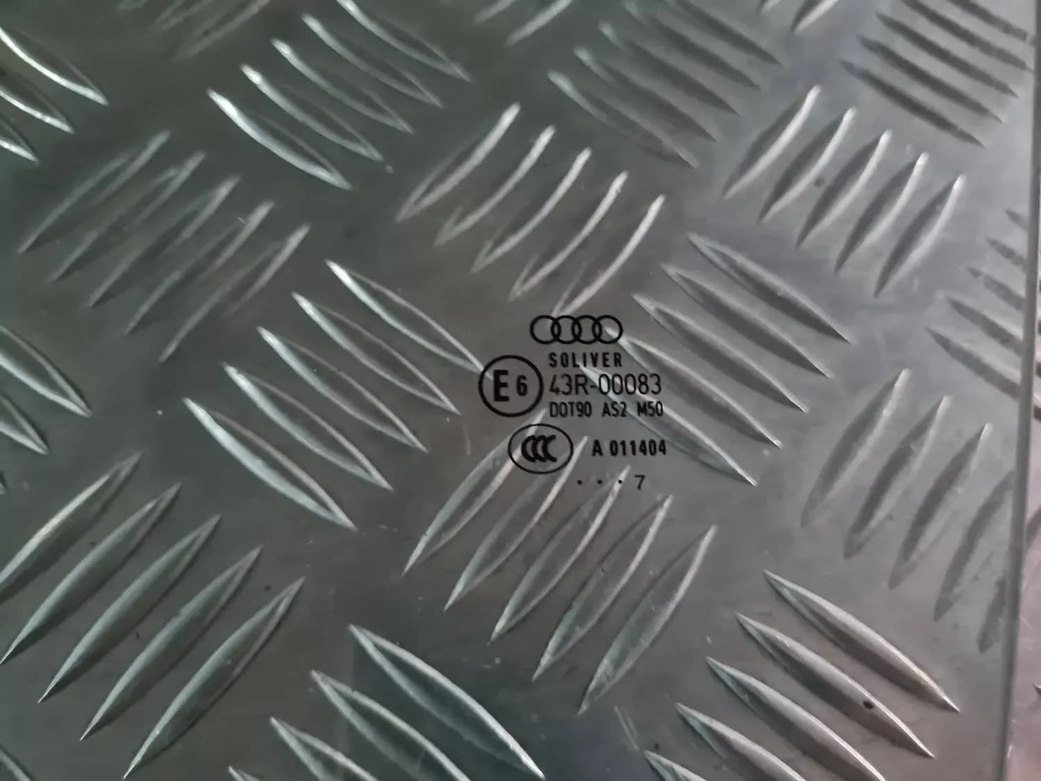 Glas i vänster främre dörr AUDI A6 2008 - foto 2