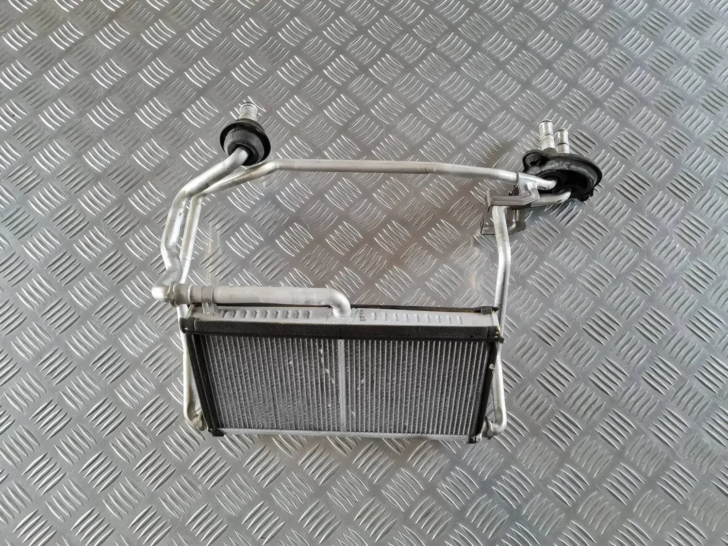 Radiator för värmesystem AUDI A6 2008 - foto 1