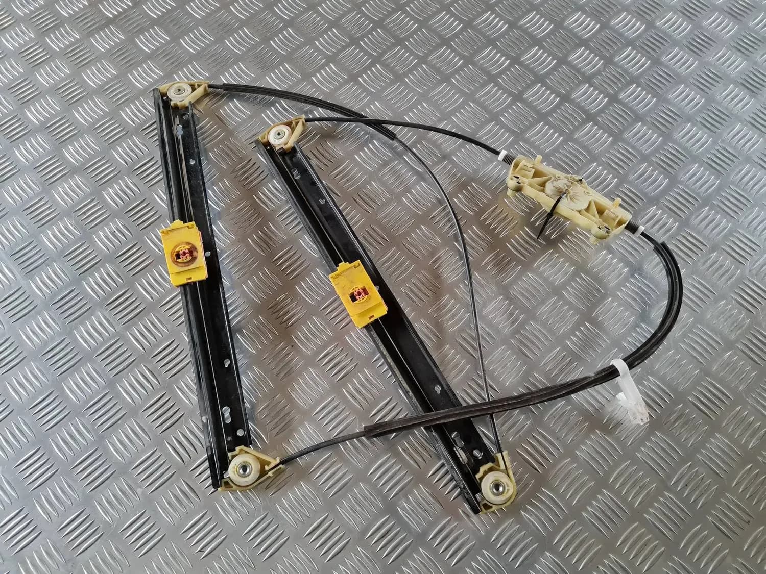 Fönsterregulator fram vänster AUDI A6 2008 - foto 4