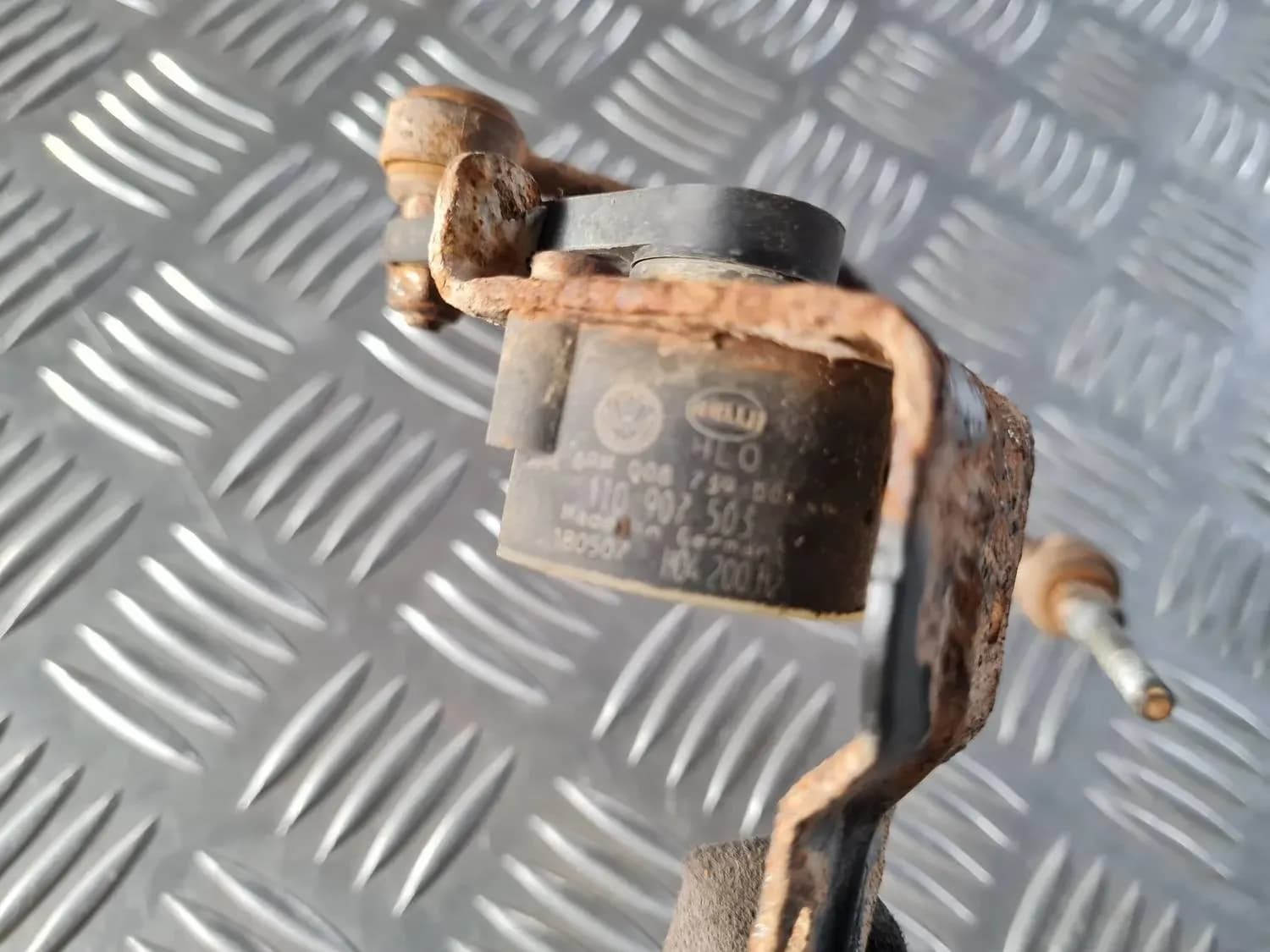 Sensor för korrigering av strålkastarvinkeln, fram AUDI A6 2008 - foto 4