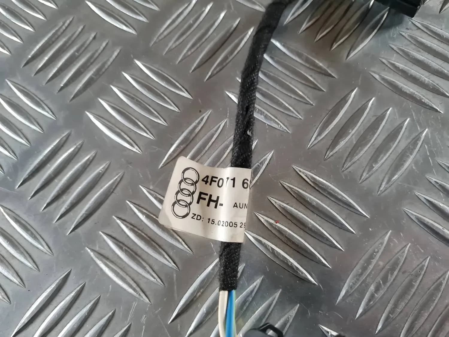 Kabel till motor för elfönster AUDI A6 2008 - foto 4