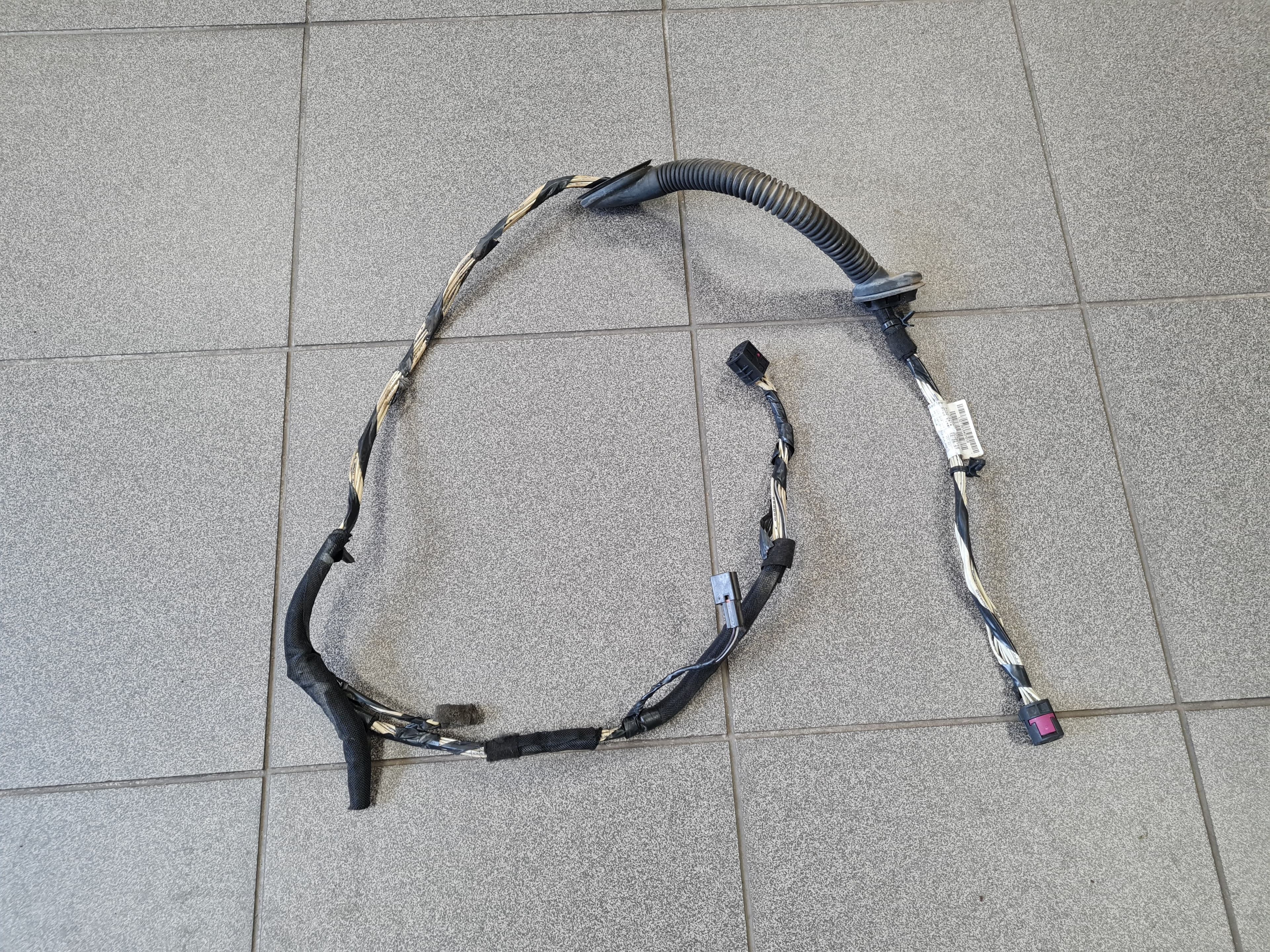 Ledningar till bagageluckan OPEL INSIGNIA SPORTS TOURER 2010 (C)