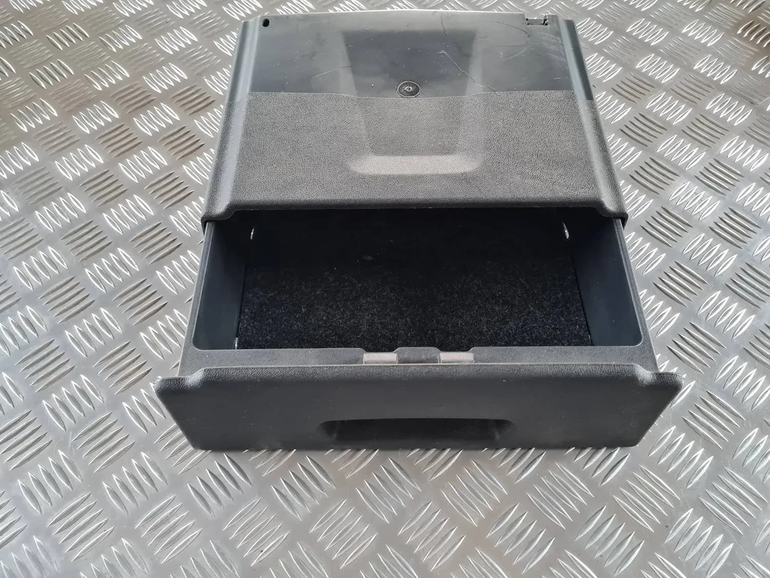 Förvaringsfack i gallret RENAULT SCENIC III 2011 - foto 3