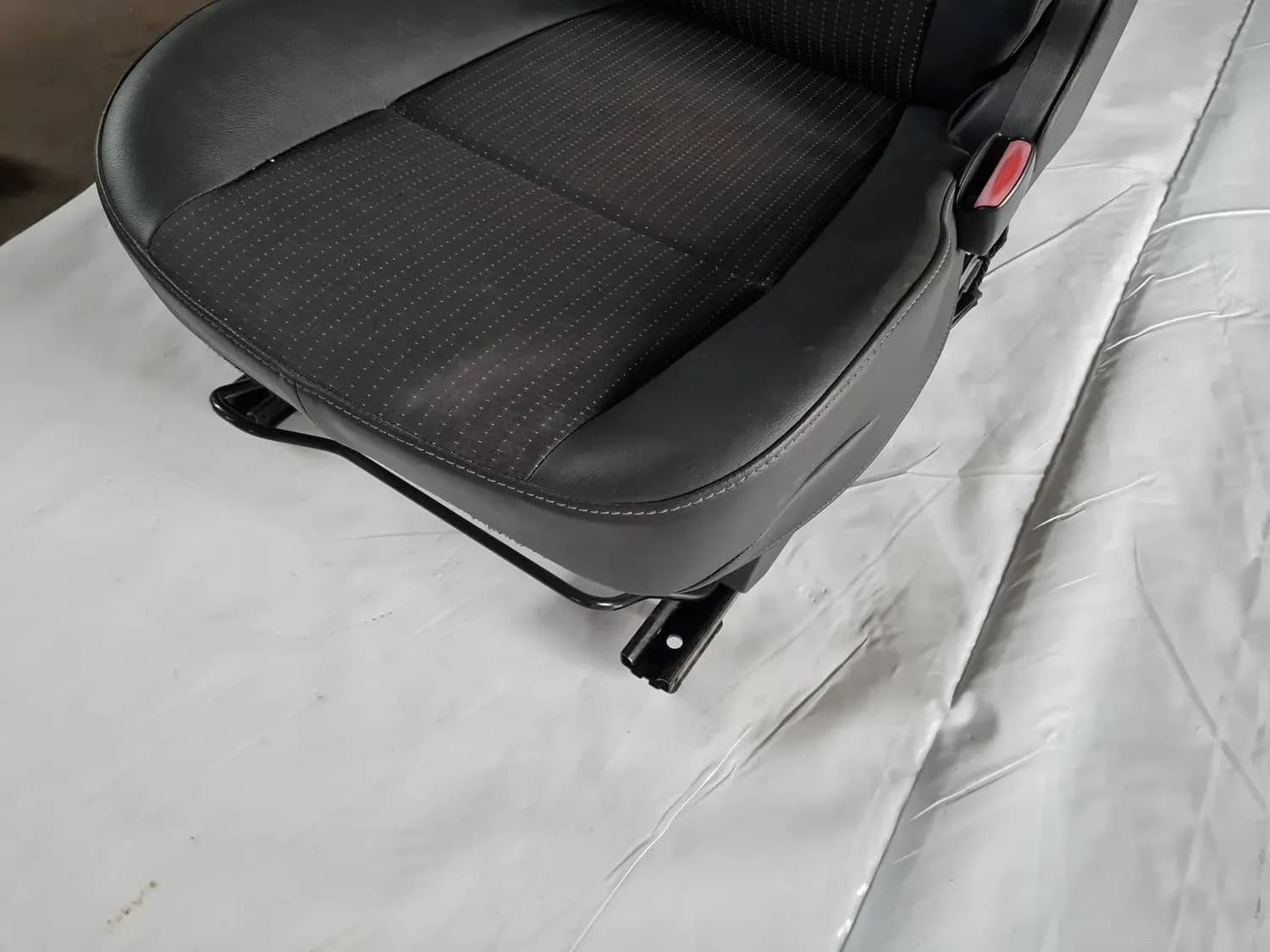 Främre höger säte RENAULT SCENIC III 2011 - foto 4