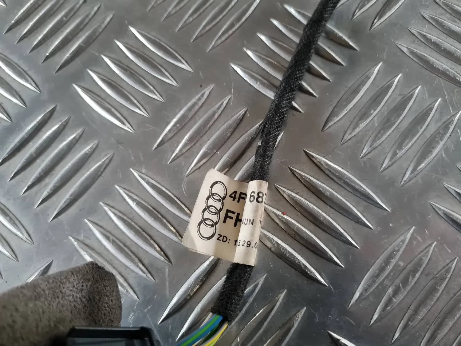 Kabel till motor för elfönster AUDI A6 2008 - foto 5