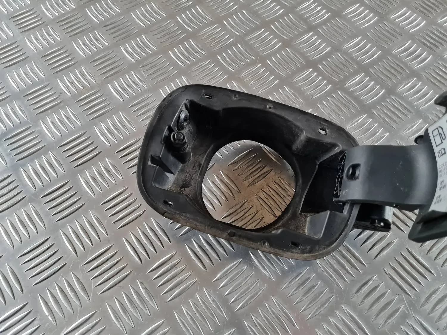 Tanklock för bränsletank AUDI A6 2008 - foto 4