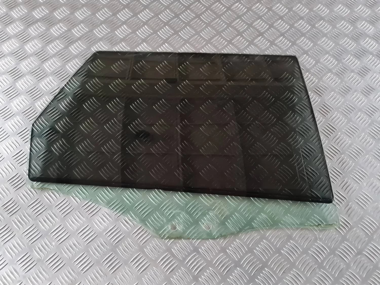 Bakre höger dörrglas AUDI A6 2008