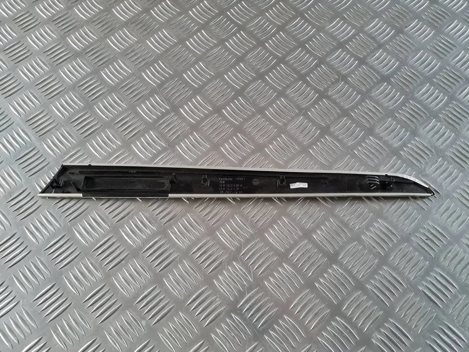 Dörrpaneler AUDI A6 2008 - foto 4