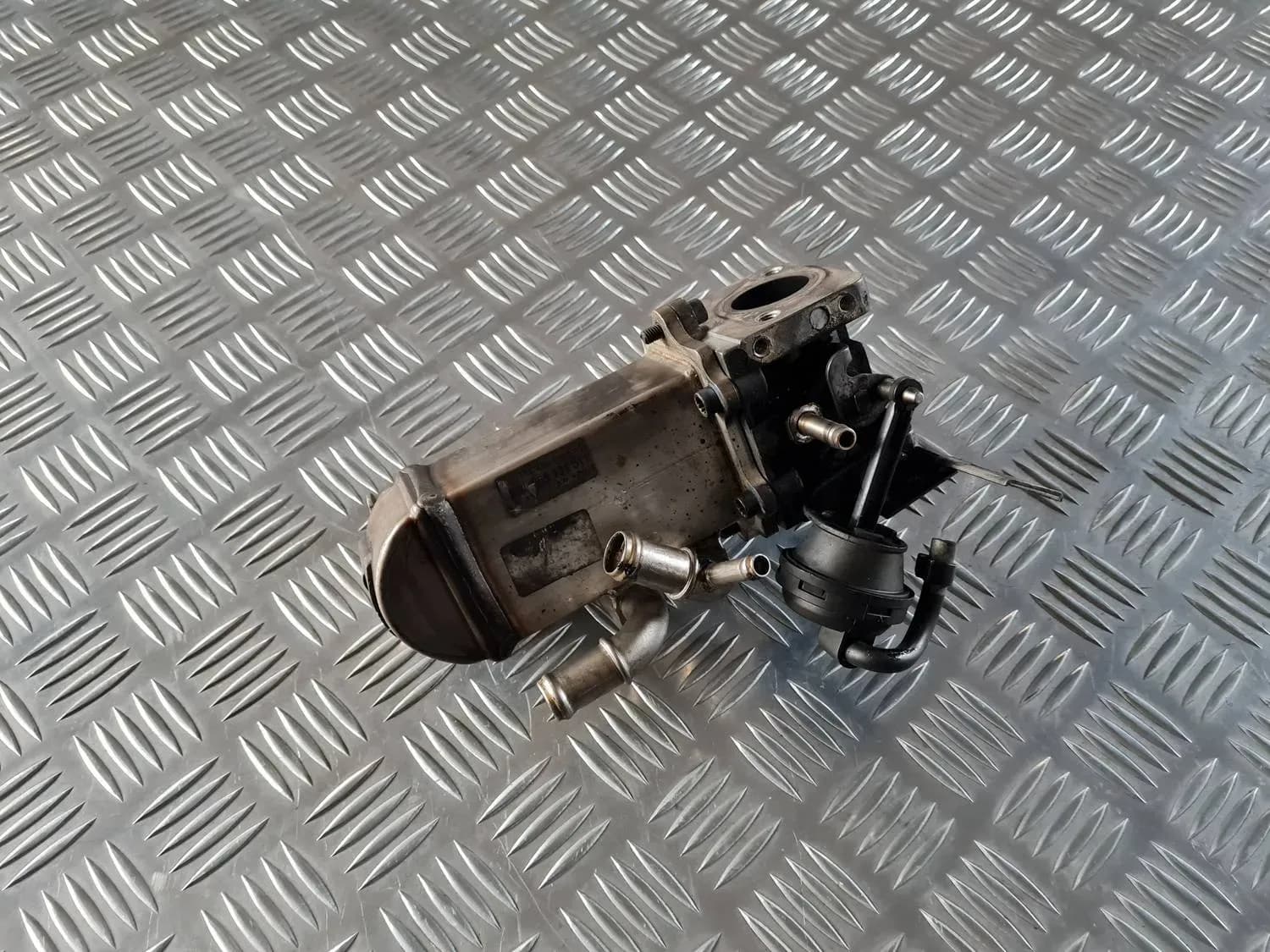 Kylare för EGR-ventil AUDI A6 2008 - foto 1