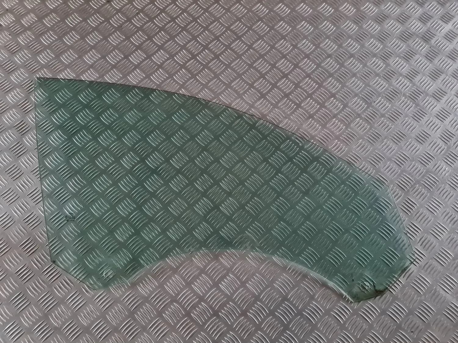 Främre höger dörrglas AUDI A6 2008 - foto 1