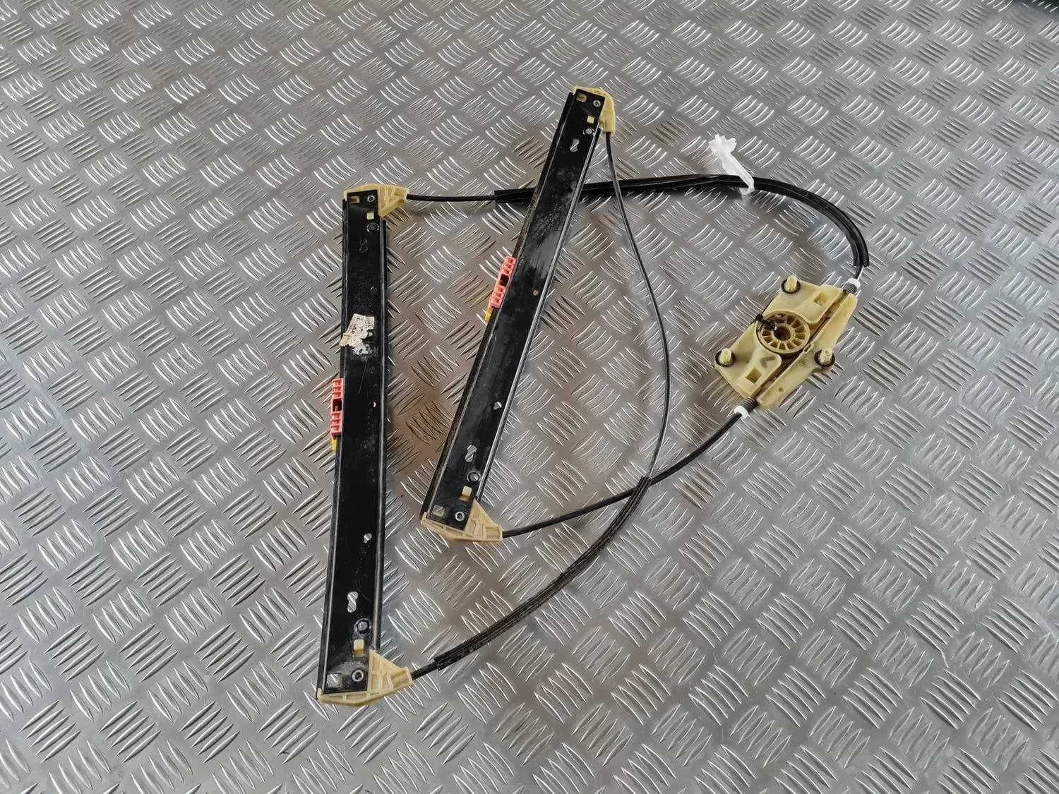 Fönsterregulator fram vänster AUDI A6 2008 - foto 1
