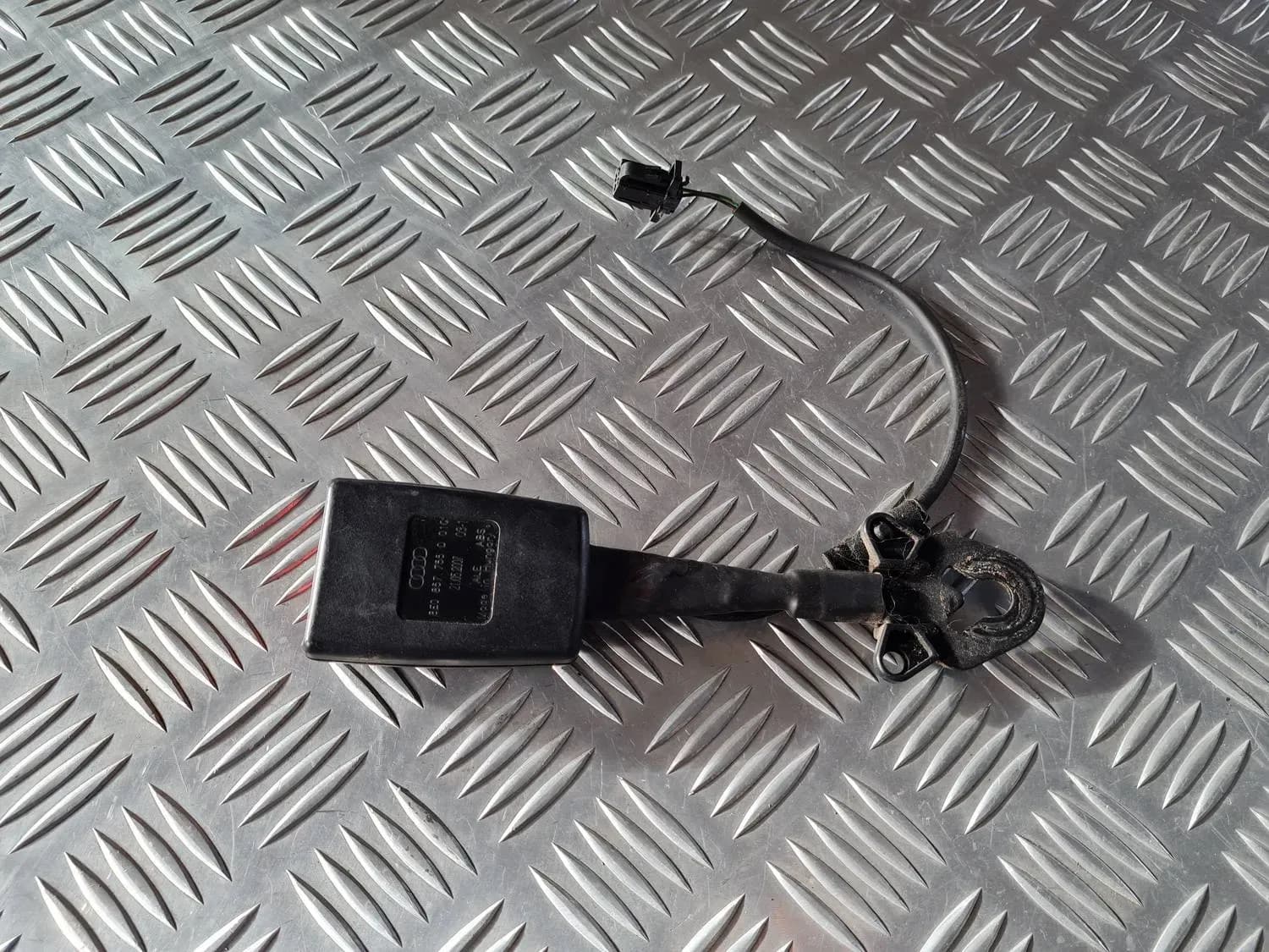 Spänne för säkerhetsbälte fram AUDI A6 2008 - foto 2
