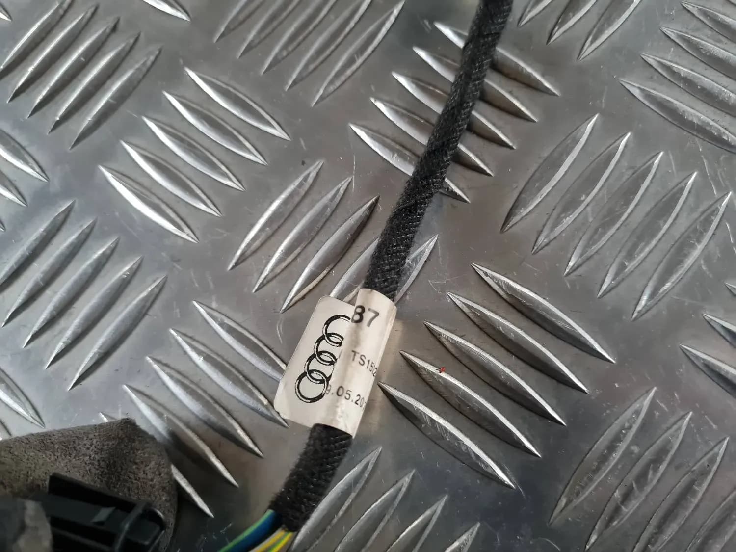 Kabel till motor för elfönster AUDI A6 2008 - foto 6
