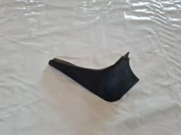 Stänkskärm fram vänster TOYOTA AURIS 2007