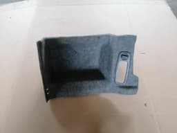 Bagageutrymmets sidoklädsel VOLVO S60 2004