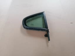 Hörnglas till höger dörr VOLVO S60 2004