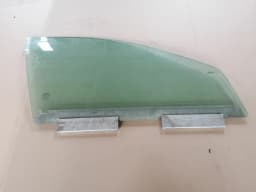 Främre höger dörrglas VOLVO S60 2004