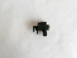 Vakuumventil med solenoid AUDI A4 2001 SEDAN