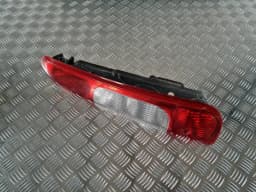Bakre höger lampa FORD FOCUS C-MAX 2004