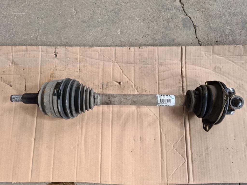 Pusass priekšējā kreisā priekš RENAULT ESPACE IV 2006 1 Pusass priekšējā kreisā priekš RENAULT ESPACE IV 2006