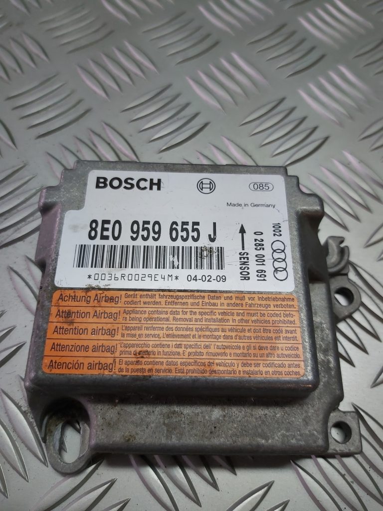 Drošības spilvena vadības bloks priekš AUDI A4 AVANT 2004 1 Drošības spilvena vadības bloks priekš AUDI A4 AVANT 2004