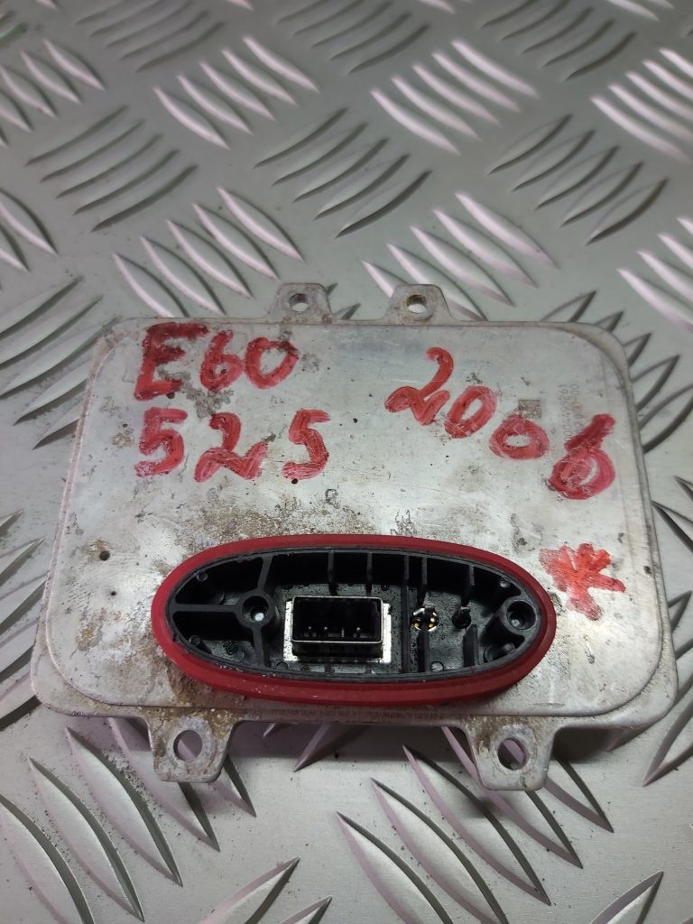 Ksenona vadības bloks priekš BMW 525 E60 2006 BLACK 2 Ksenona vadības bloks priekš BMW 525 E60 2006 BLACK