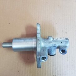 Bremžu pastiprinātāja galvenais cilindrs priekš BMW 520D E60 2006 ENG.