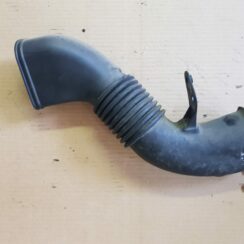 Gaisa filtra korpusa caurule priekš BMW 520D E60 2006 ENG.