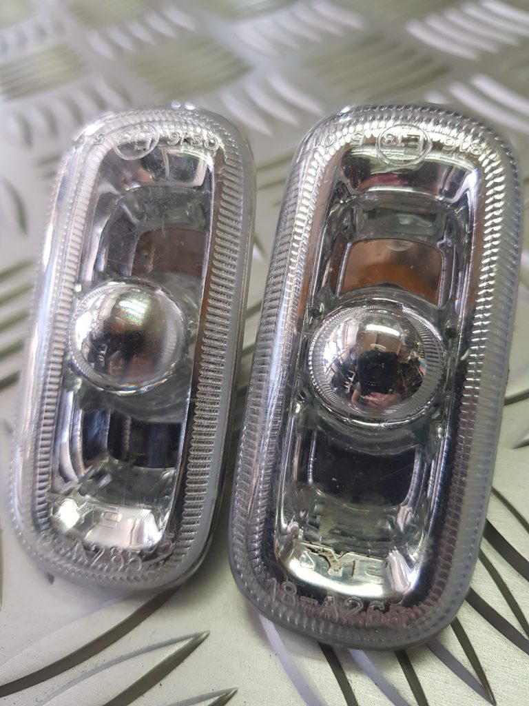 Pagrieziena signala lukturis priekš OPEL INSIGNIA SPORTS TOURER 2010 1 Pagrieziena signala lukturis priekš OPEL INSIGNIA SPORTS TOURER 2010