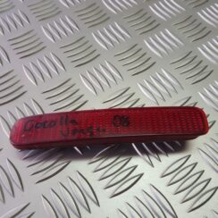 Aizmugurējais atstarotājs priekš TOYOTA COROLLA VERSO 2008