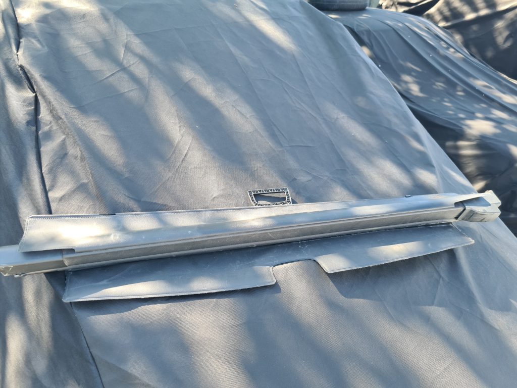 Bagāžnieka žalūzija priekš OPEL ASTRA H 2005 GREEN