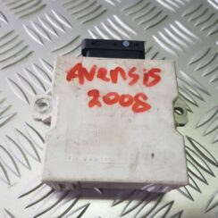 Vējstikla tīrīšanas mehānisma releja priekš TOYOTA AVENSIS 2008