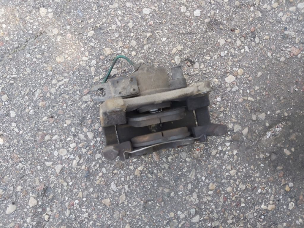 Priekšējais kreisais suports priekš RENAULT ESPACE IV 2006