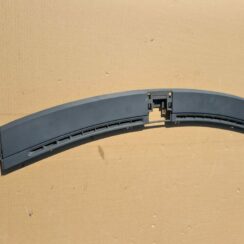 Vējstikla ventilācijas režģis (salonā) priekš SAAB 9-5 1999