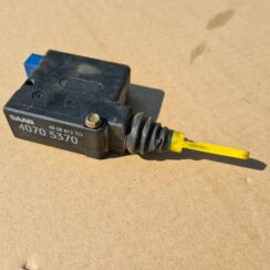 Centrālas atslēgas motors priekš SAAB 9-5 1999