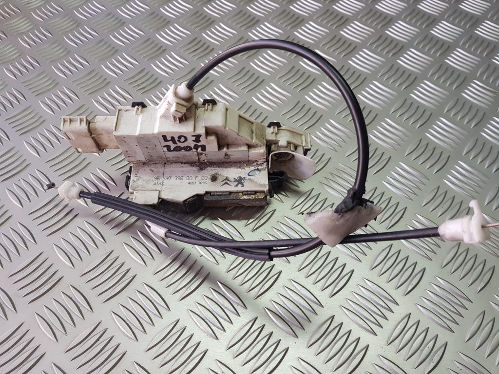 Priekšējo kreiso durvju slēdzene priekš PEUGEOT 407 2004