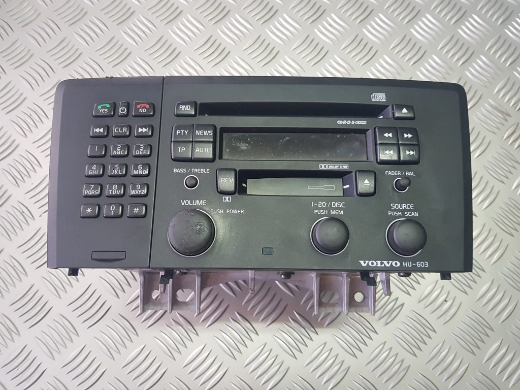 CD/DVD/Navigācijas bloks priekš VOLVO XC70 2004