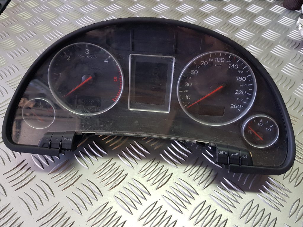 Spidometrs priekš AUDI A4 AVANT 2004