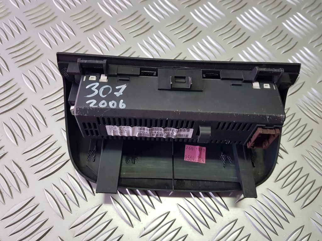 Displejs priekš PEUGEOT 307 2007 2 Displejs priekš PEUGEOT 307 2007