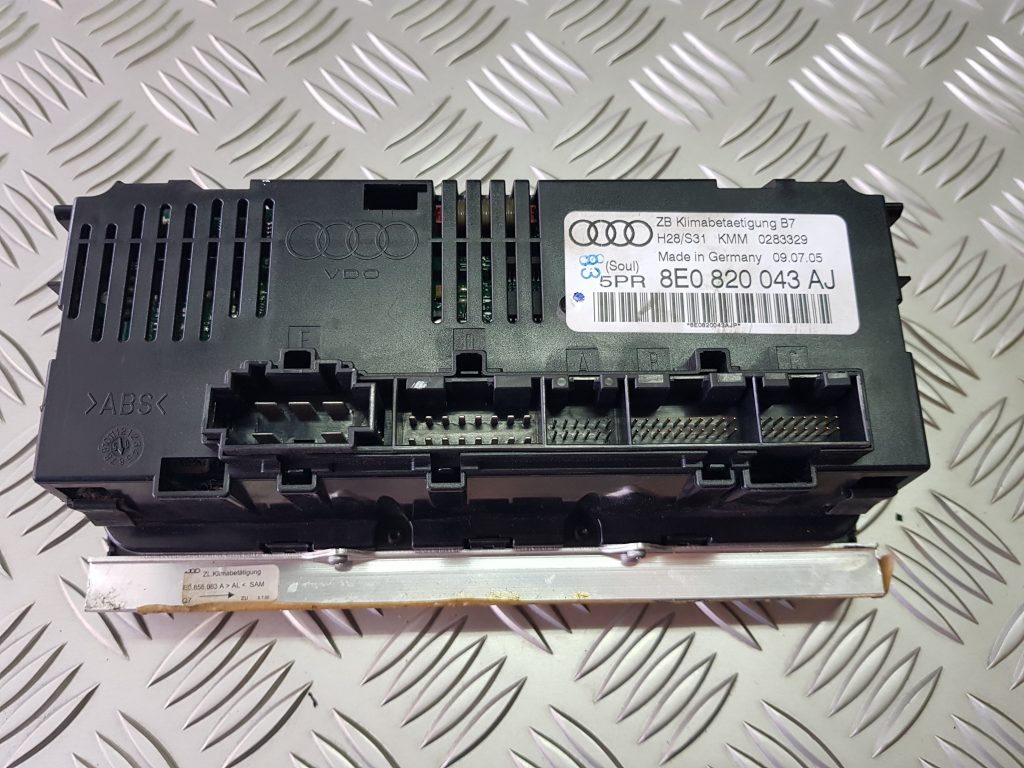 Klimata kontroles bloks priekš AUDI A4 AVANT 2005 2 Klimata kontroles bloks priekš AUDI A4 AVANT 2005
