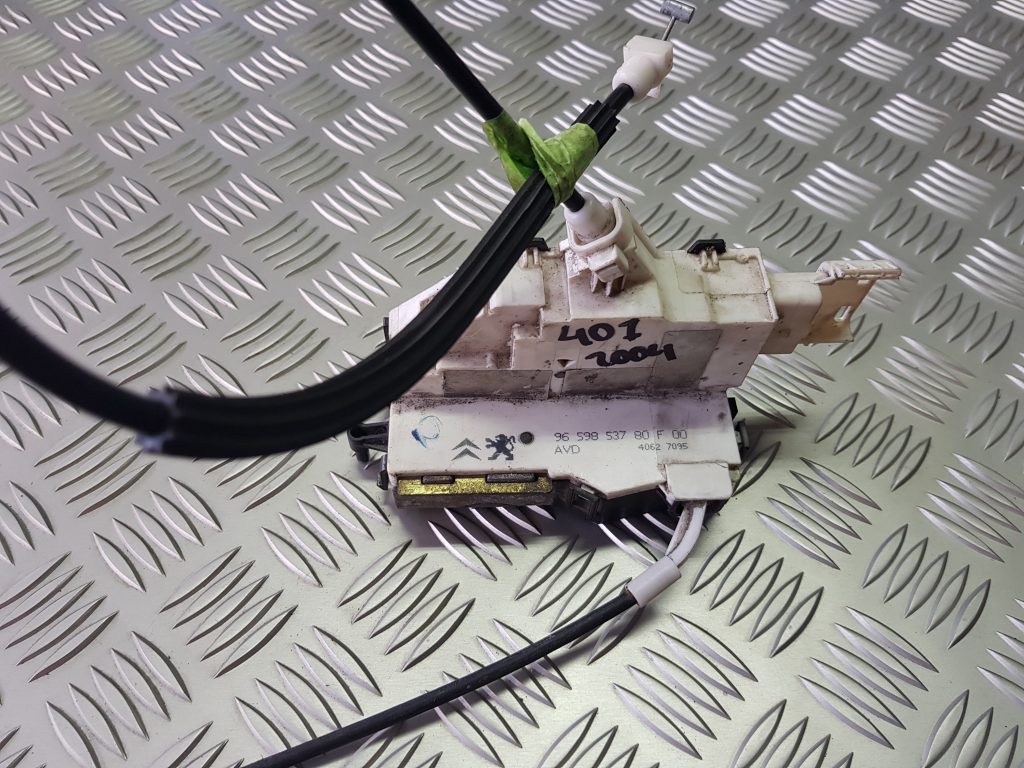 Priekšējo labo durvju slēdzene priekš PEUGEOT 407 2004