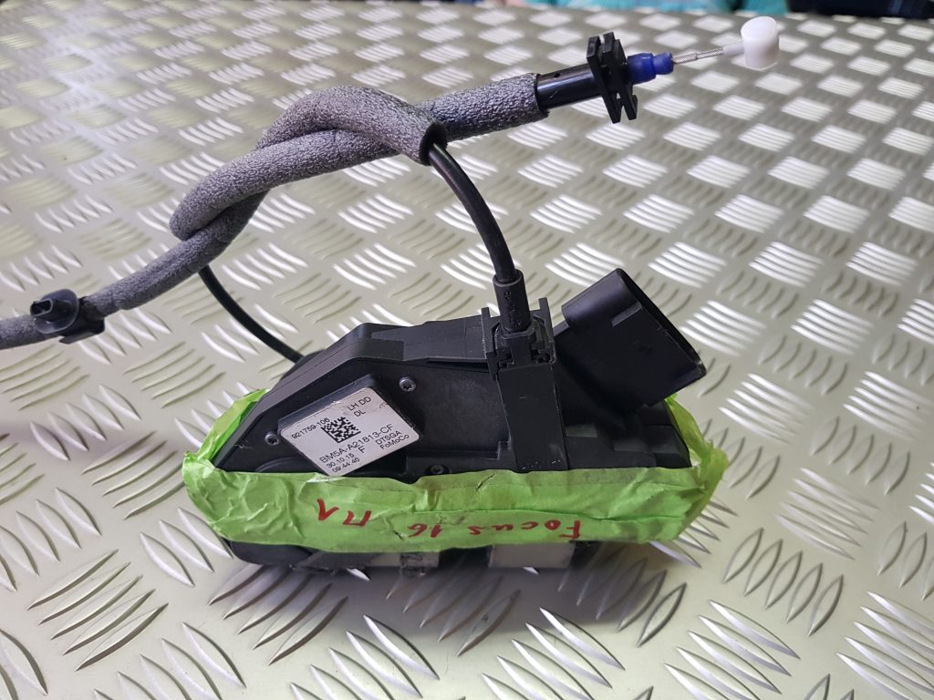 Priekšējo kreiso durvju slēdzene priekš FORD FOCUS 2016 2 Priekšējo kreiso durvju slēdzene priekš FORD FOCUS 2016