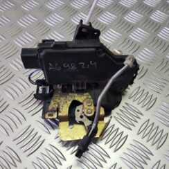 Priekšējo labo durvju slēdzene priekš AUDI A6 1998