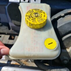 Bremžu šķidruma tvertne priekš AUDI A4 AVANT 2004