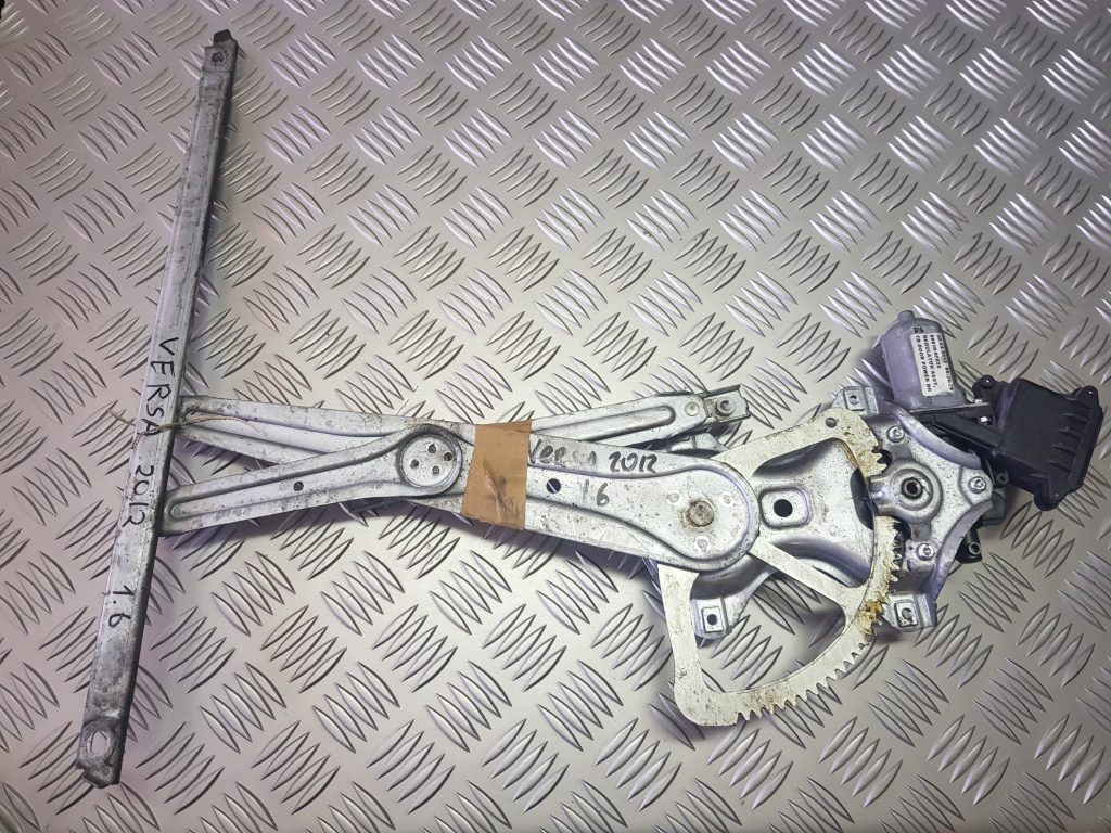 Stikla pacelšanas mehānisms priekšējais kreisais priekš TOYOTA VERSO 2012 2 Stikla pacelšanas mehānisms priekšējais kreisais priekš TOYOTA VERSO 2012