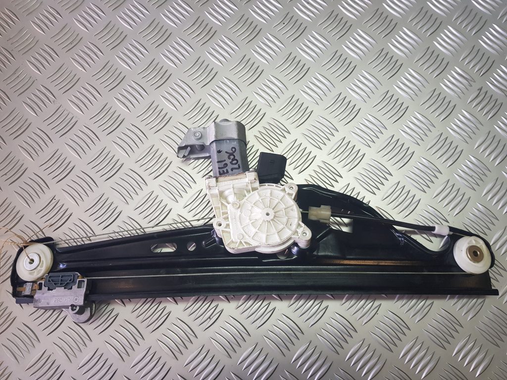 Stikla pacelšanas mehānisms aizmugurējais kreisais priekš BMW 530D E61 2006 TOURING TITANSILVER 1 Stikla pacelšanas mehānisms aizmugurējais kreisais priekš BMW 530D E61 2006 TOURING TITANSILVER