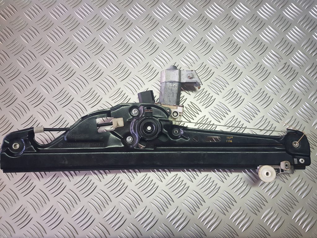 Stikla pacelšanas mehānisms aizmugurējais kreisais priekš BMW 530D E61 2006 TOURING TITANSILVER 2 Stikla pacelšanas mehānisms aizmugurējais kreisais priekš BMW 530D E61 2006 TOURING TITANSILVER