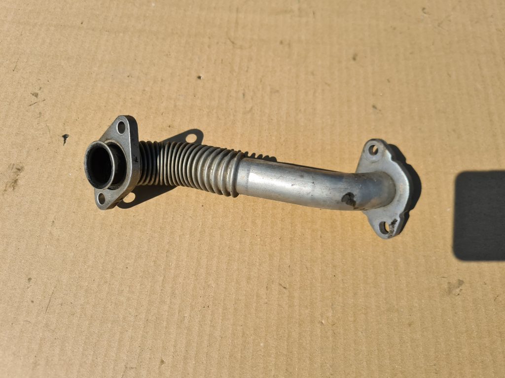 EGR caurule priekš NISSAN X-TRAIL 2008 1 EGR caurule priekš NISSAN X-TRAIL 2008