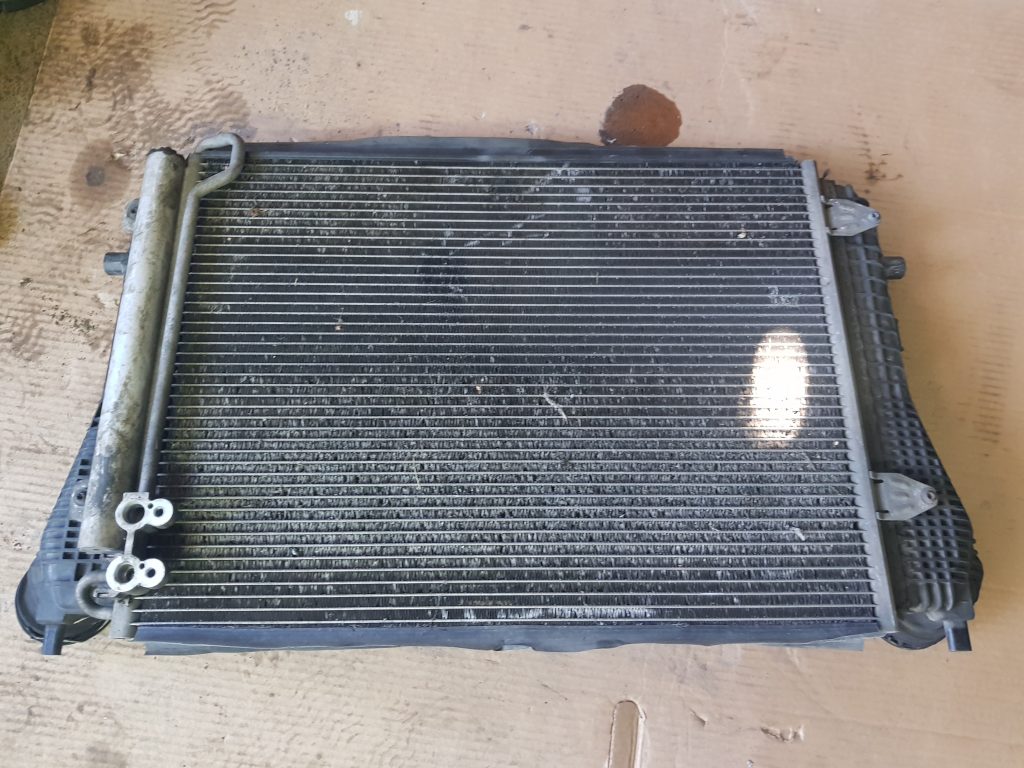 Radiatoru komplekts priekš VW PASSAT B6 2008 ANGL. 1 Radiatoru komplekts priekš VW PASSAT B6 2008 ANGL.